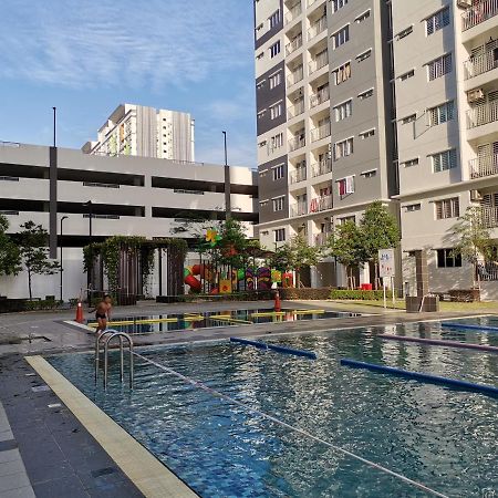 Rumah Sarah Semenyih Esterno foto