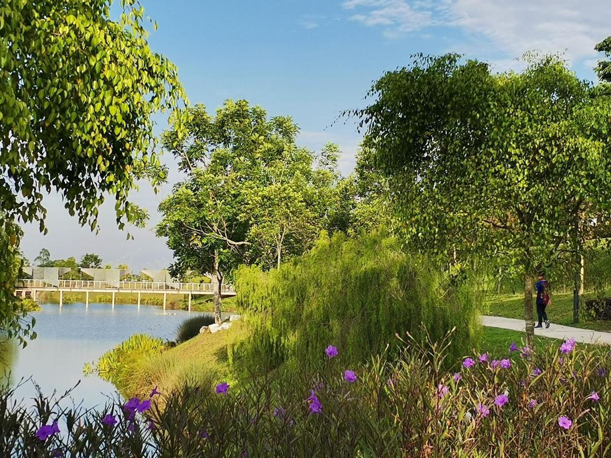 Rumah Sarah Semenyih Esterno foto